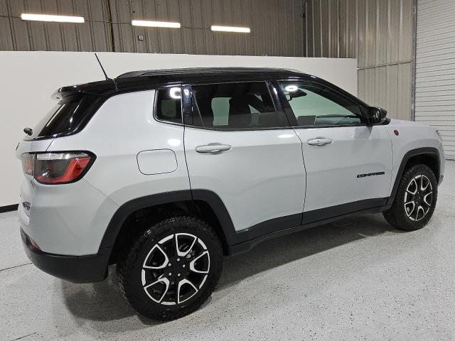  JEEP COMPASS 2024 Silver