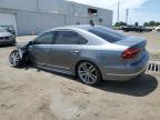 2017 Volkswagen Passat R-Line zu verkaufen in Fredericksburg, VA - Front End