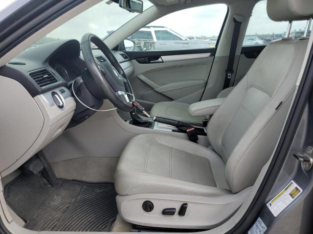  VOLKSWAGEN PASSAT 2012 Szary