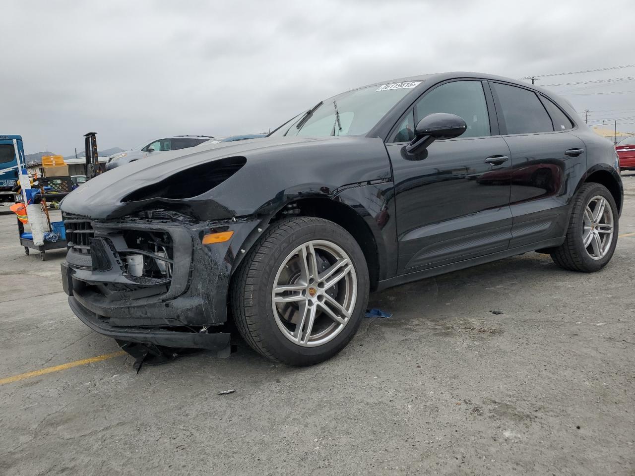 2025 Porsche Macan Base zu verkaufen in Sun Valley, CA - Front End