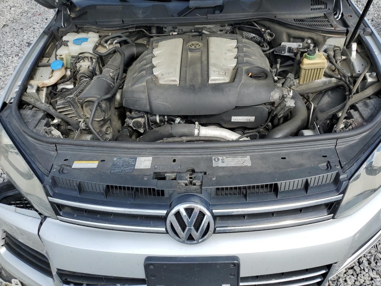 2011 Volkswagen Touareg V6 Tdi VIN: WVGFK9BP7BD002726 Lot: 56401105