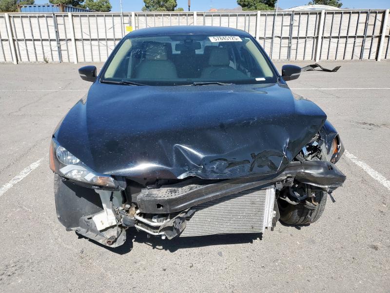 Седаны VOLKSWAGEN PASSAT 2015 Черный