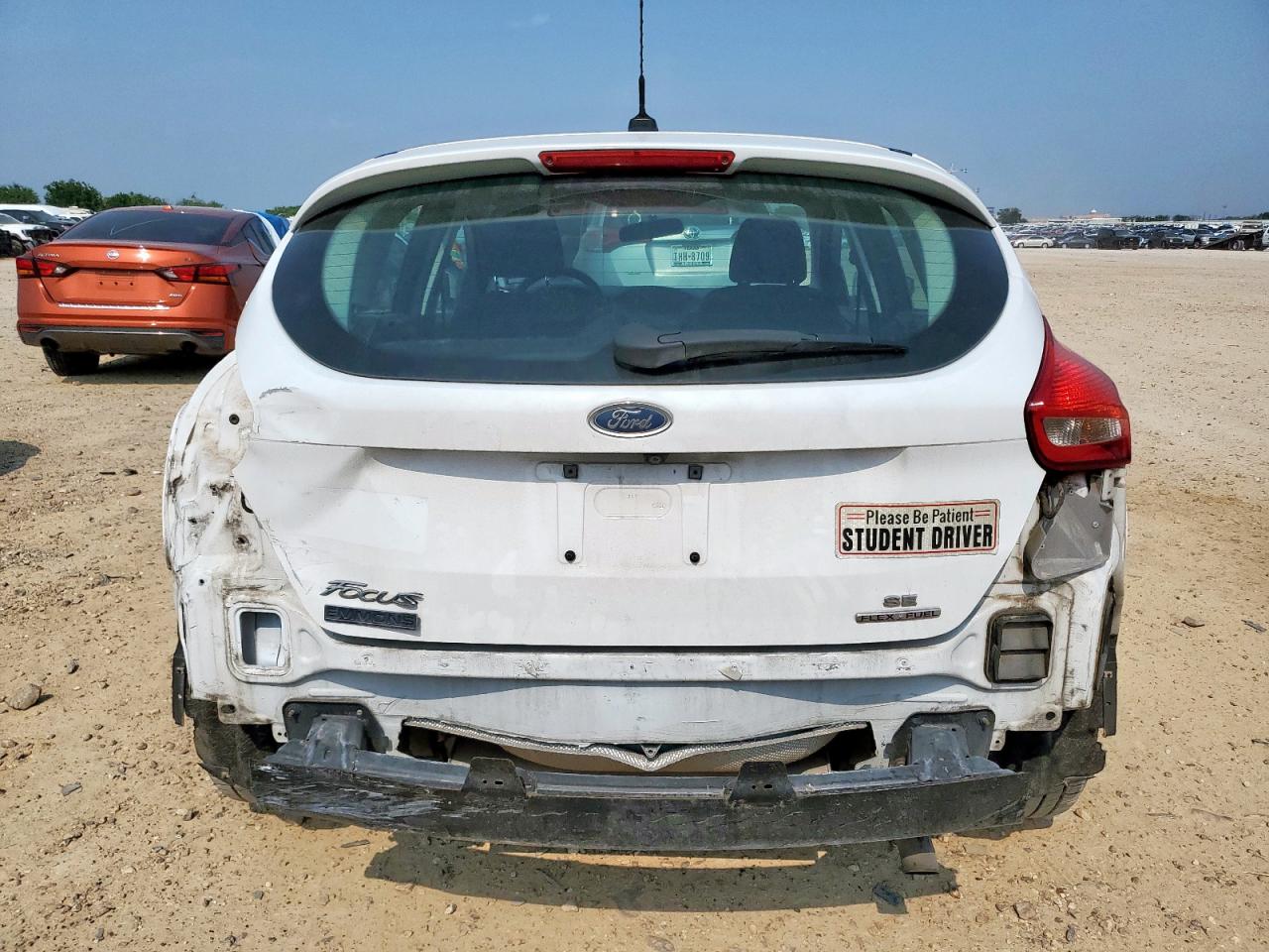 2016 Ford Focus Se VIN: 1FADP3K28GL244975 Lot: 57347475