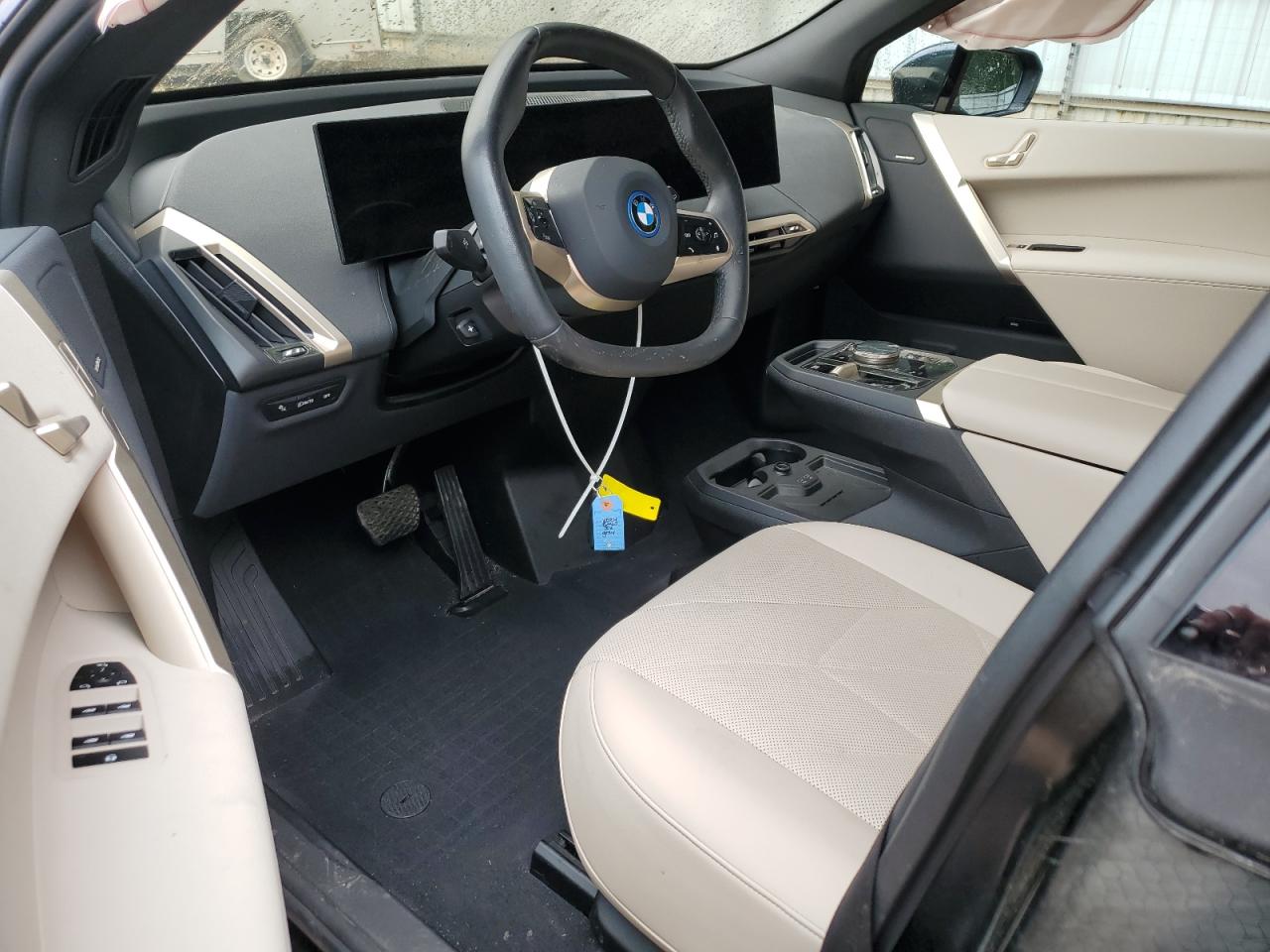 2024 BMW Ix xDrive50 VIN: WB523CF00RCN27147 Lot: 56008395
