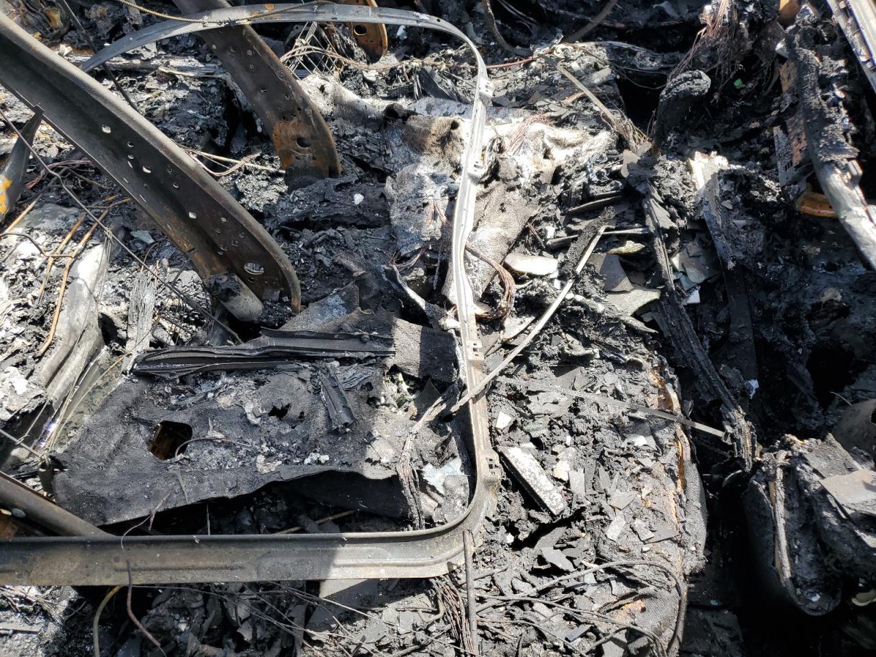 KMHGN4JE0FU091477 2015 Hyundai Genesis 3.8L