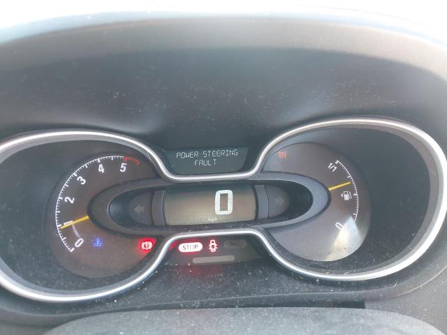 2015 VAUXHALL VIVARO 270
