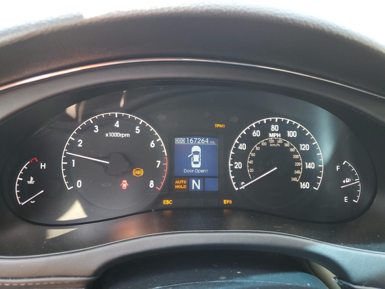 2011 Hyundai Genesis 3.8L VIN: KMHGC4DE3BU140487 Lot: 57120205