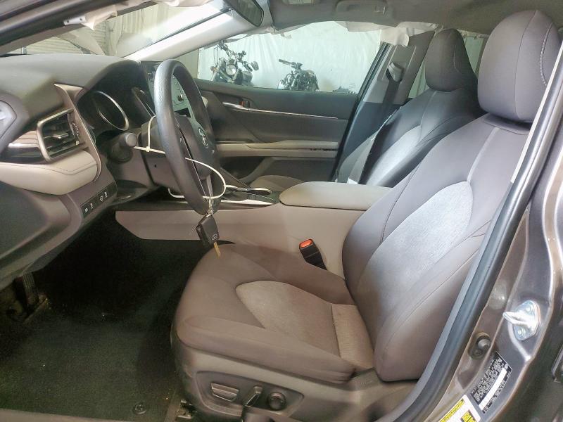  TOYOTA CAMRY 2024 Szary
