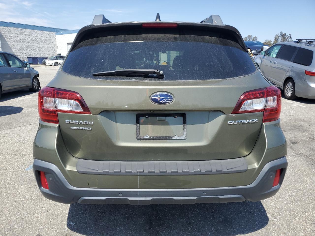 2018 Subaru Outback 2.5I Limited VIN: 4S4BSANC9J3235021 Lot: 57619765