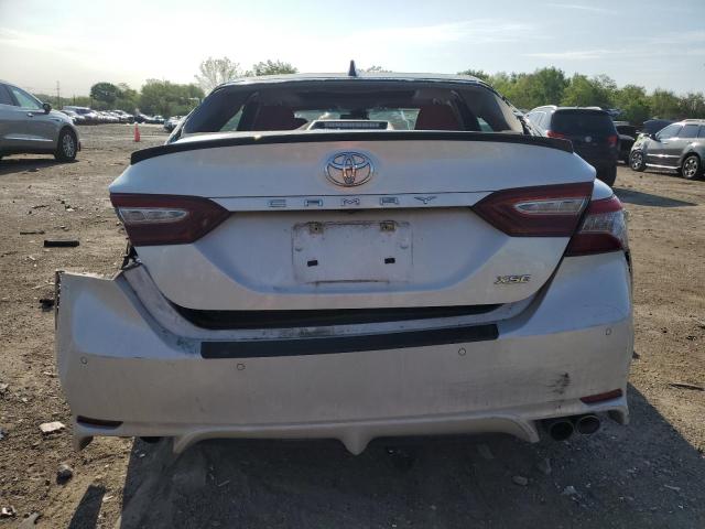  TOYOTA CAMRY 2018 White