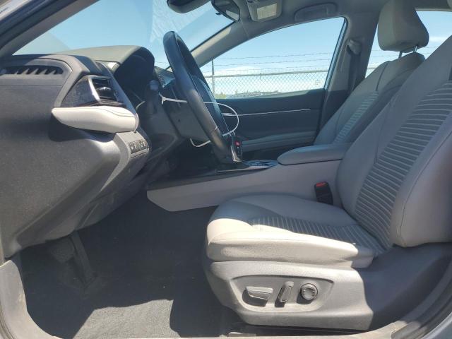  TOYOTA CAMRY 2021 Srebrny