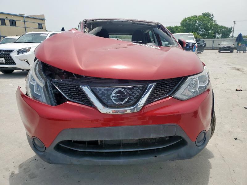  NISSAN ROGUE 2018 Czerwony