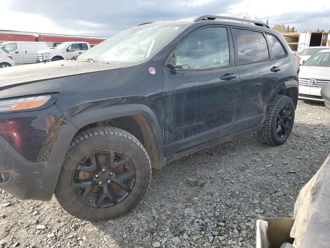 2015 Jeep Cherokee Trailhawk للبيع في Montreal-est، QC - Side