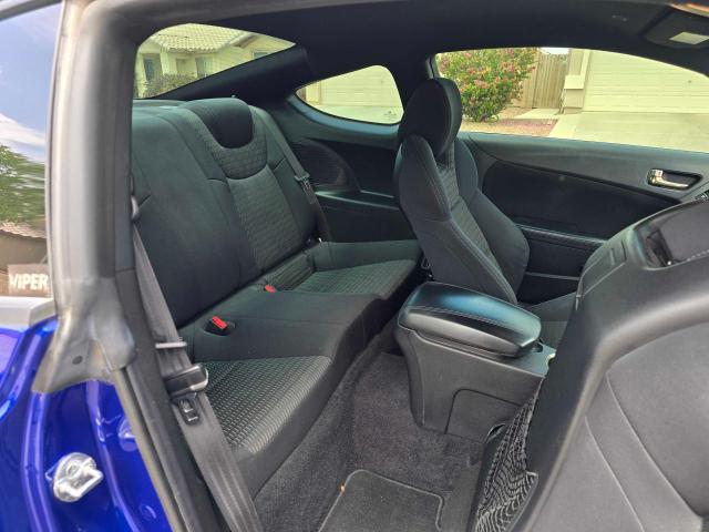 Coupet HYUNDAI GENESIS 2013 Granatowy