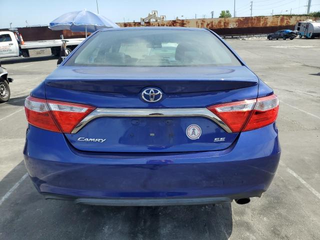  TOYOTA CAMRY 2016 Granatowy