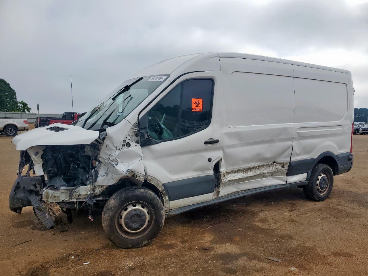 2016 Ford Transit T-250 for Sale in Longview, TX - Front End