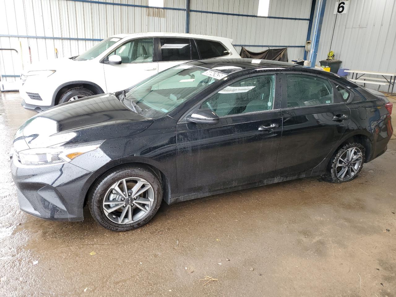 Brighton, CO에서 판매 중인 2024 Kia Forte Lx - Side