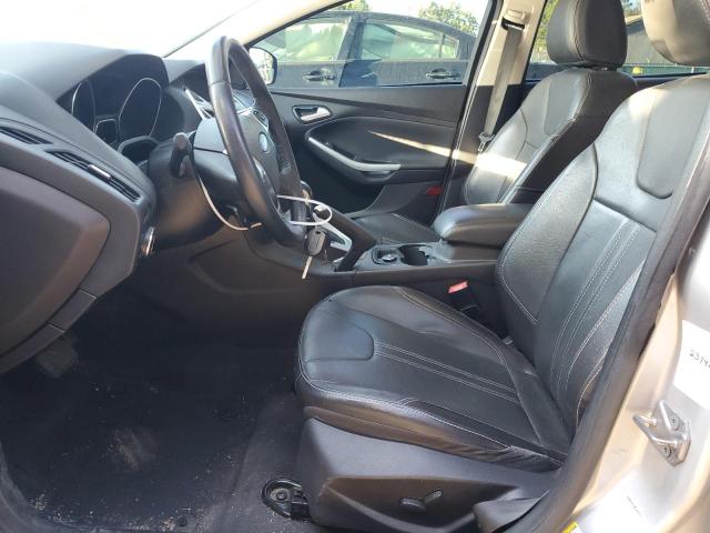 Hatchbacks FORD FOCUS 2014 Srebrny