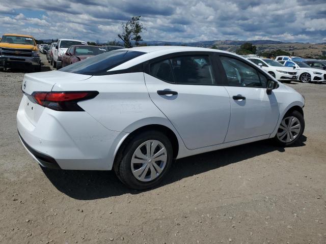  NISSAN VERSA 2021 Biały
