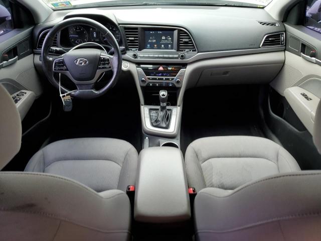  HYUNDAI ELANTRA 2018 Серебристый