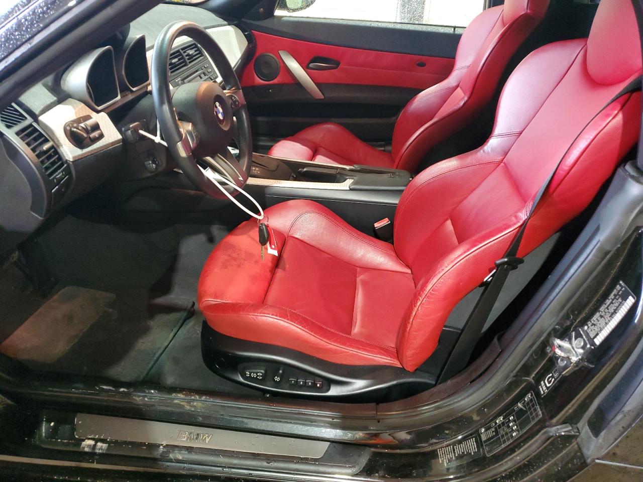 2006 BMW Z4 3.0Si VIN: 4USBU53516LX00015 Lot: 55958965