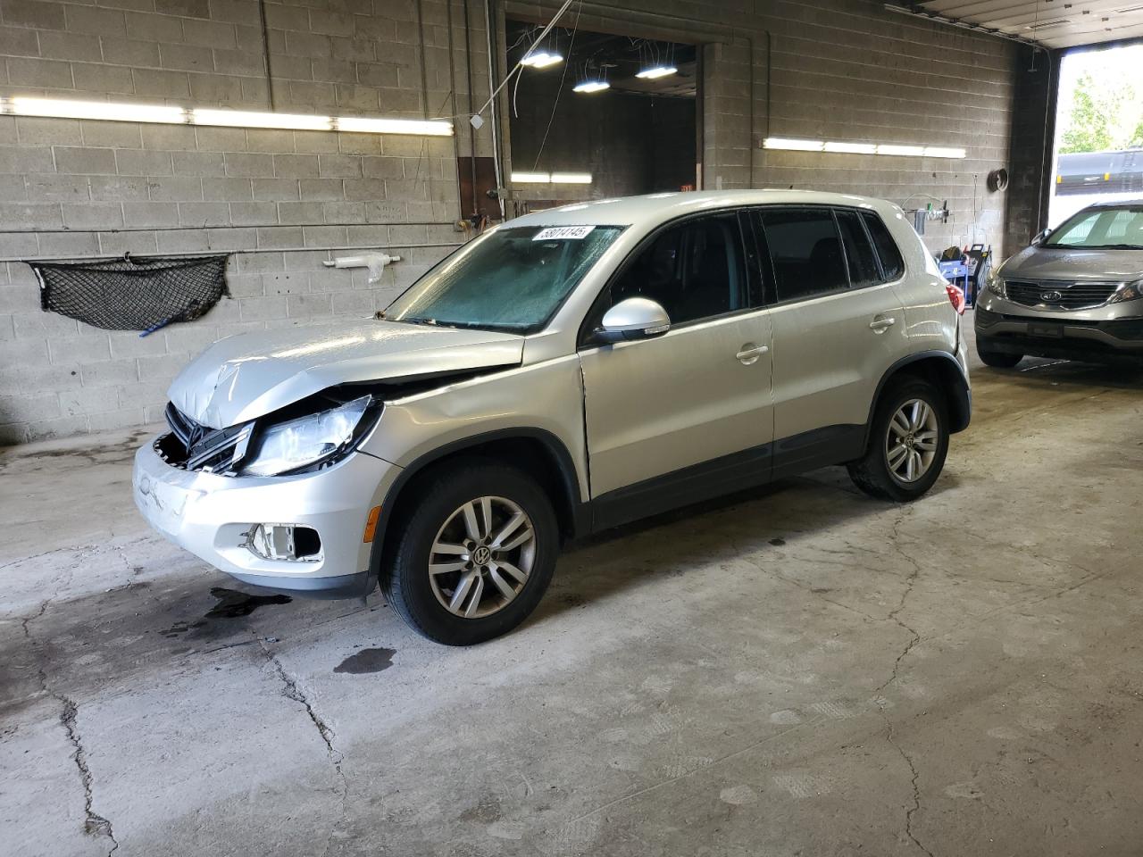 2013 Volkswagen Tiguan S zu verkaufen in Angola, NY - Front End