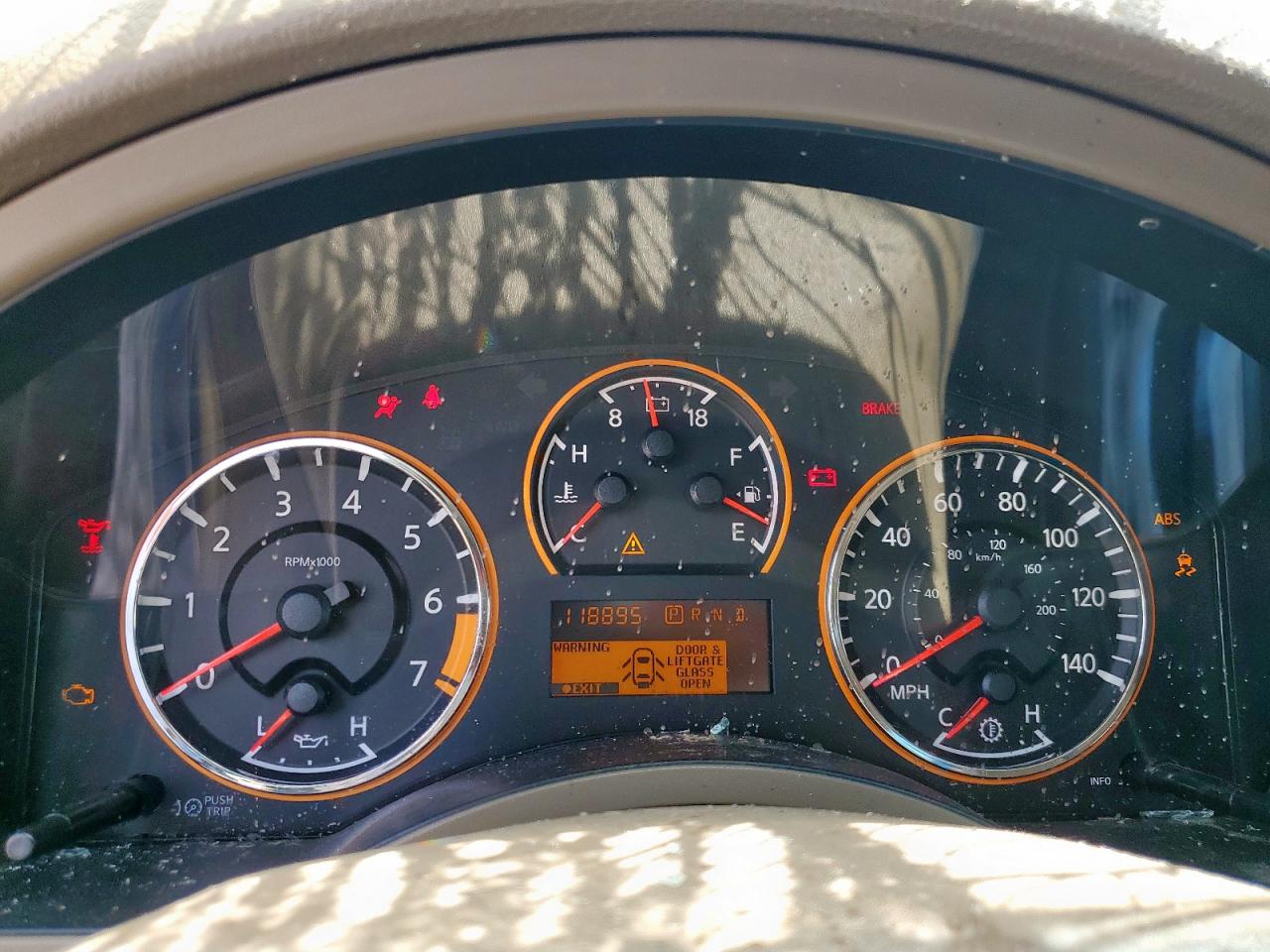 2015 Nissan Armada Sv VIN: 5N1BA0ND4FN611982 Lot: 56962515