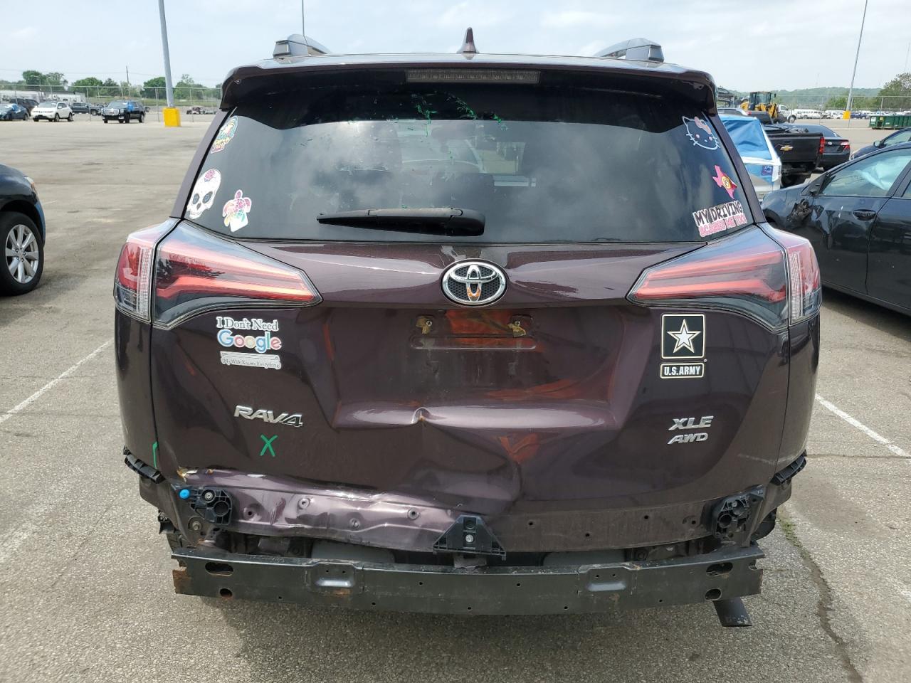 2017 Toyota Rav4 Xle VIN: 2T3RFREV9HW687758 Lot: 57043475