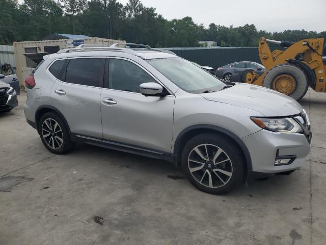  NISSAN ROGUE 2018 Серебристый