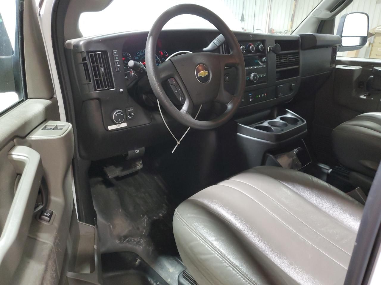 2020 Chevrolet Express G2500 VIN: 1GCWGAFP5L1178503 Lot: 57335905