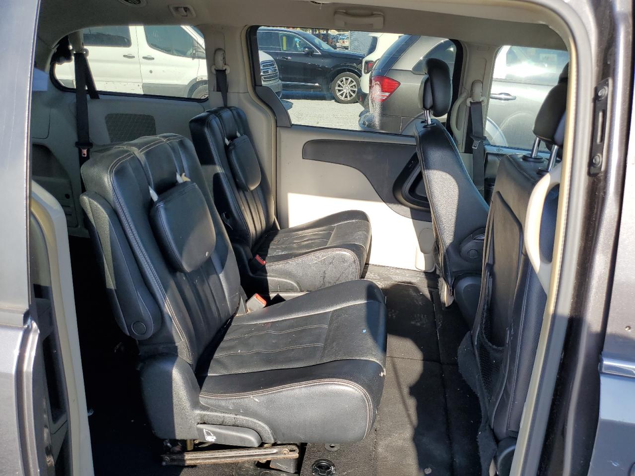 2015 Chrysler Town & Country Touring VIN: 2C4RC1BG4FR720642 Lot: 57486855