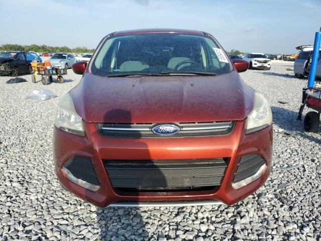 Паркетники FORD ESCAPE 2016 Красный