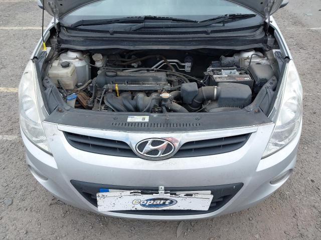2011 HYUNDAI I20 STYLE
