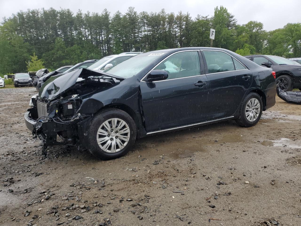2012 Toyota Camry Base zu verkaufen in North Billerica, MA - Front End