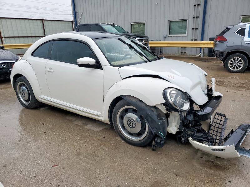 Hatchbacks VOLKSWAGEN BEETLE 2013 Biały