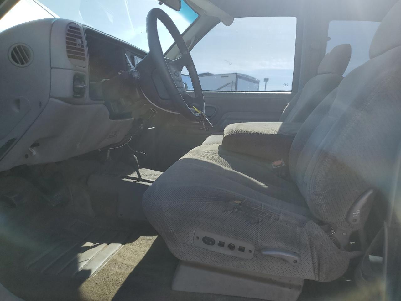 1995 Chevrolet Gmt-400 K1500 VIN: 1GCEK19K8SE267810 Lot: 57310745