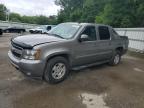 2007 Chevrolet Avalanche C1500 for Sale in Shreveport, LA - Side