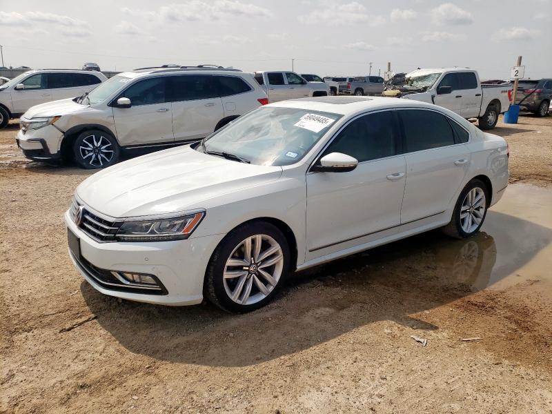  VOLKSWAGEN PASSAT 2017 Білий