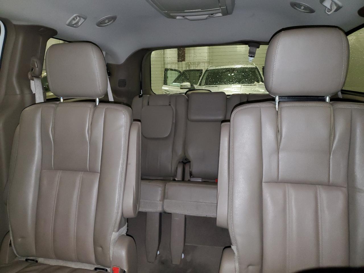 2014 Chrysler Town & Country Touring VIN: 2C4RC1BG5ER216812 Lot: 57129935