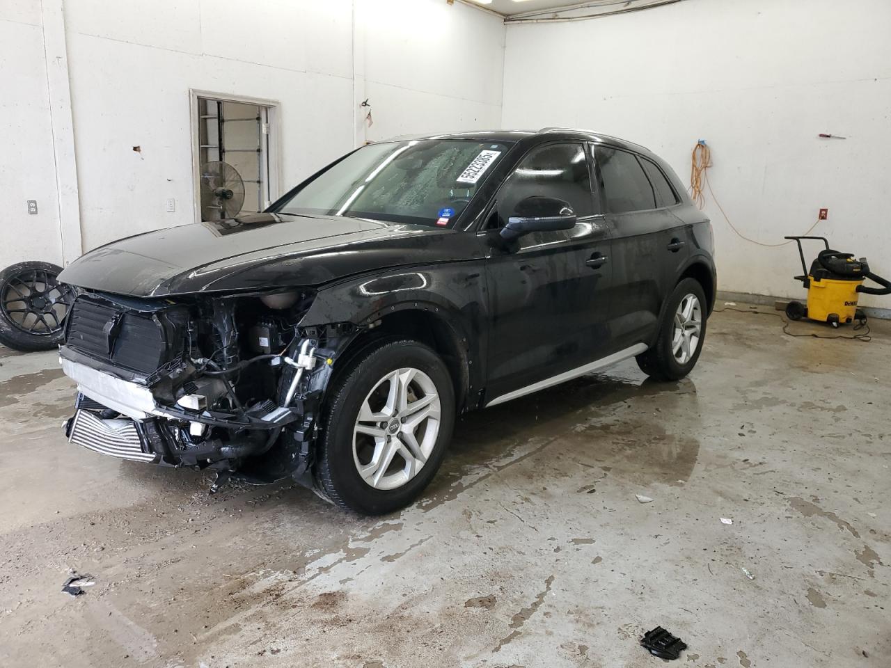 2018 Audi Q5 Premium for Sale in Madisonville, TN - Front End