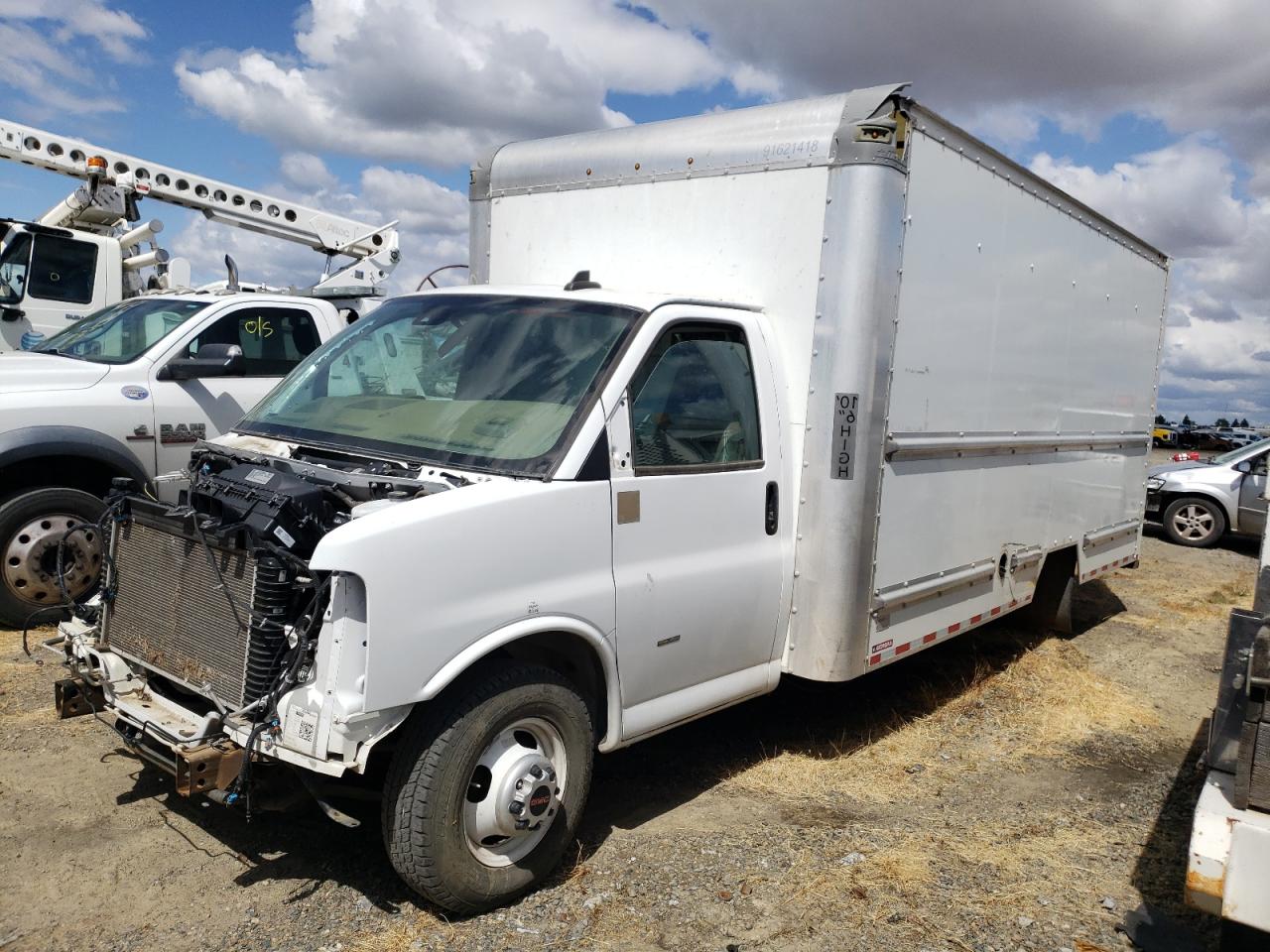 2021 Gmc Savana Cutaway G3500 de vânzare în Sacramento, CA - Undercarriage