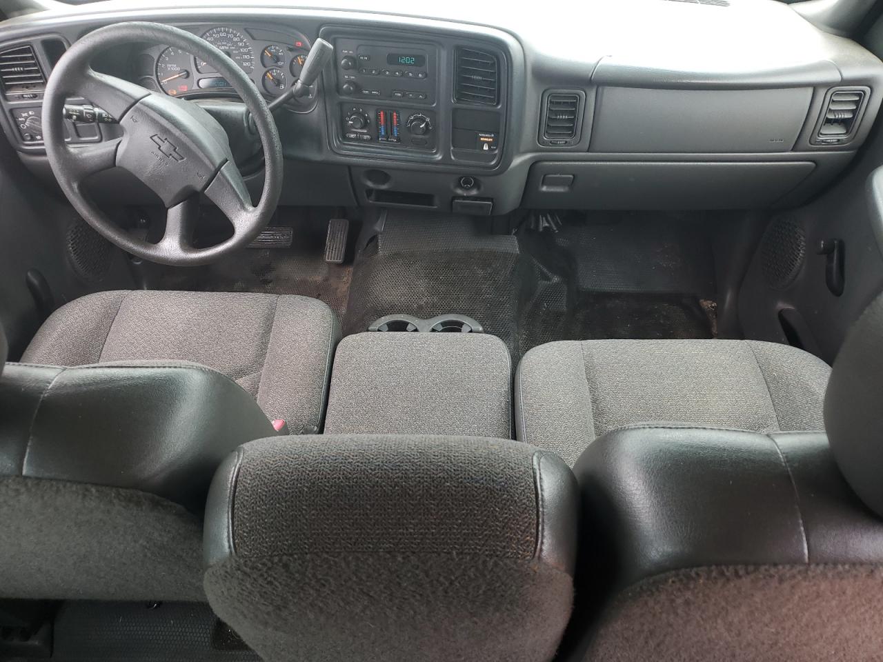 2003 Chevrolet Silverado C1500 VIN: 2GCEC19X931323295 Lot: 56873635