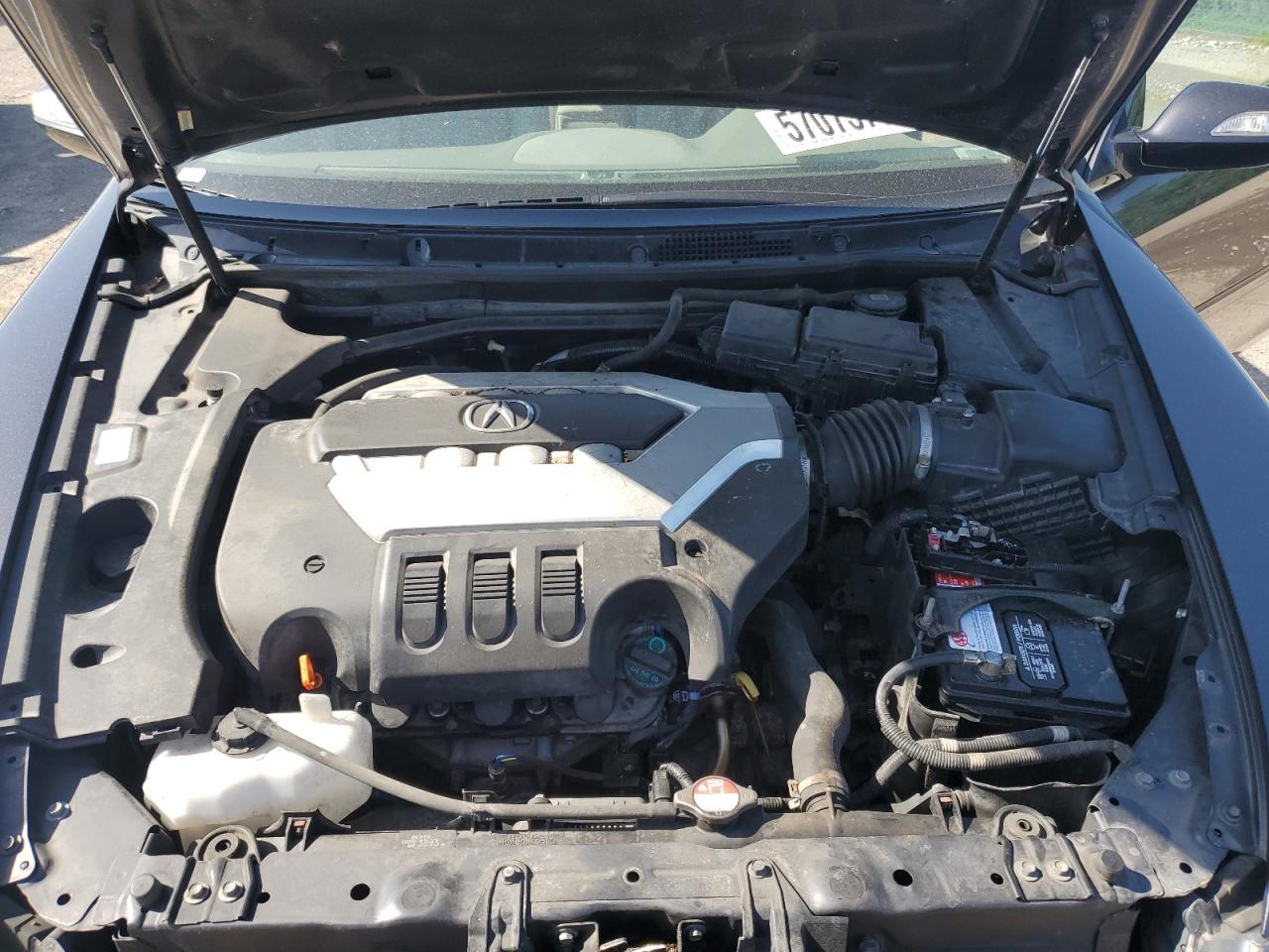 2011 Acura Rl VIN: JH4KB2F67BC000202 Lot: 57073785