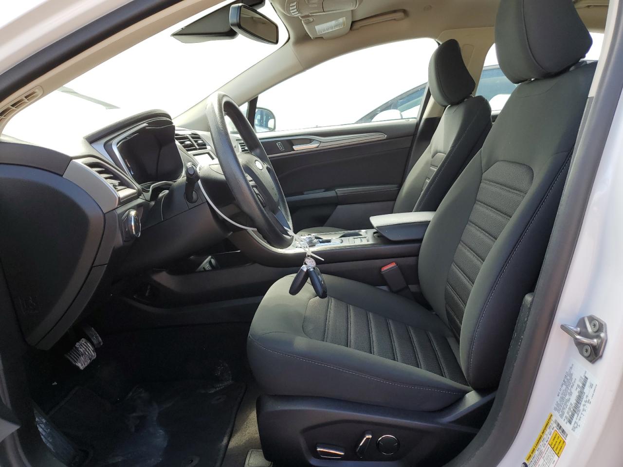 2020 Ford Fusion Se VIN: 3FA6P0LU8LR262458 Lot: 54022795