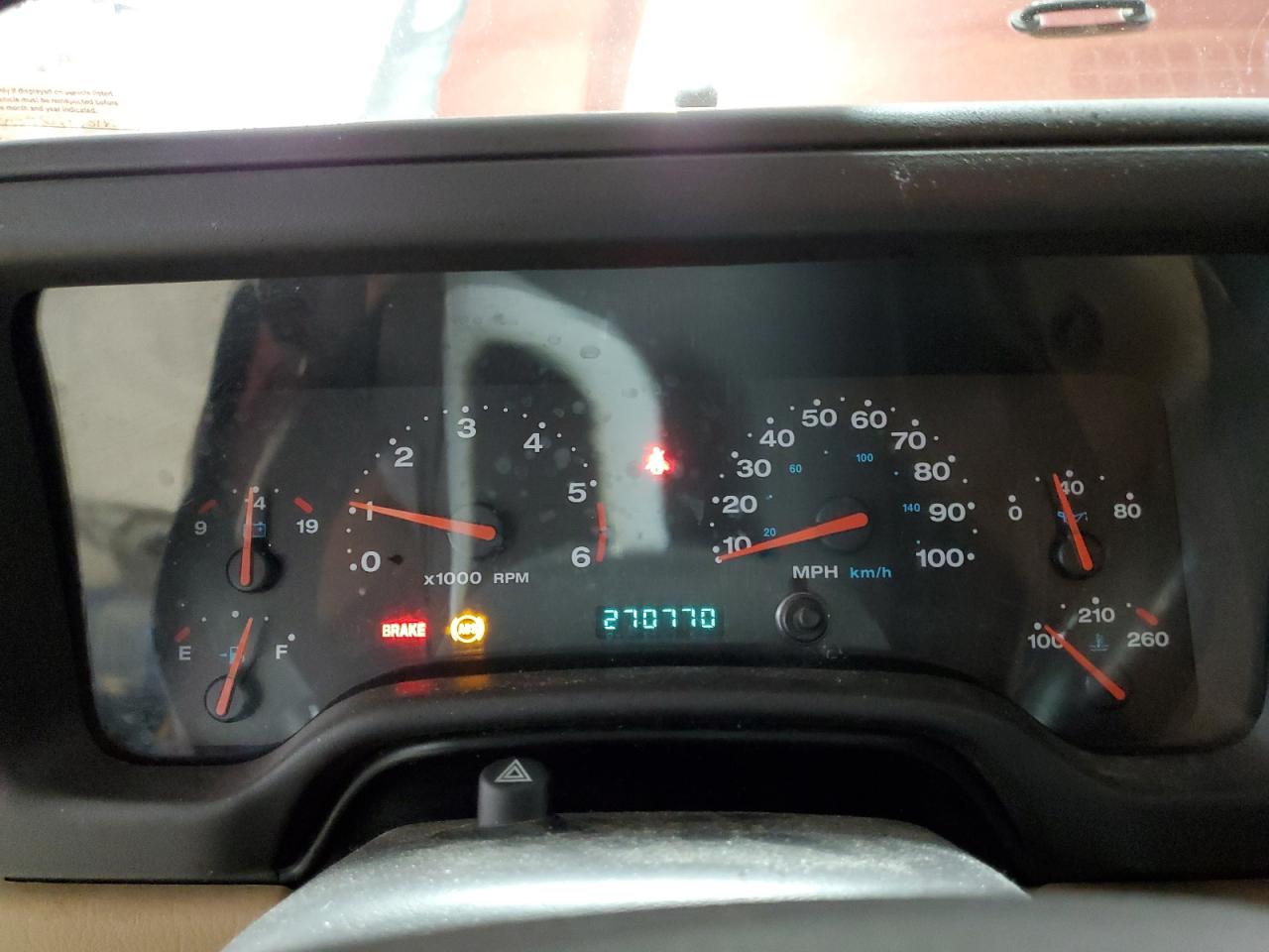 2002 Jeep Wrangler / Tj Sahara VIN: 1J4FA59S62P751858 Lot: 56638165