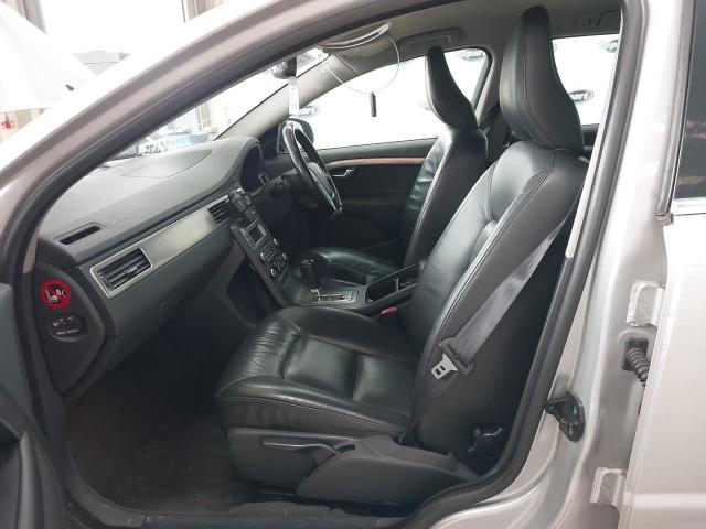 2010 VOLVO V70 SE D A
