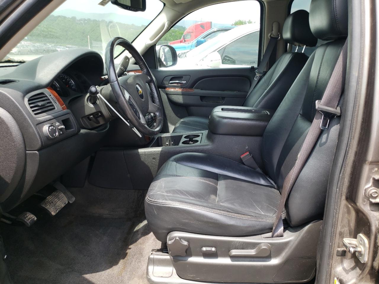 2011 Chevrolet Suburban C1500 Ls VIN: 1GNSCHE02BR181423 Lot: 57091475