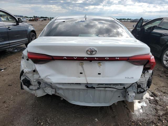  TOYOTA AVALON 2022 Biały