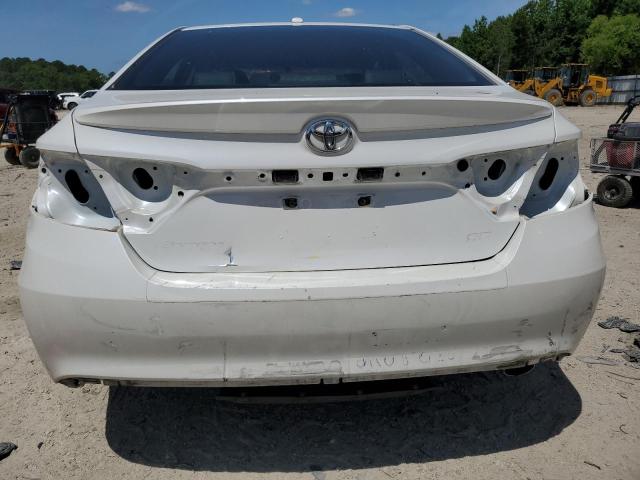  TOYOTA CAMRY 2017 Белый