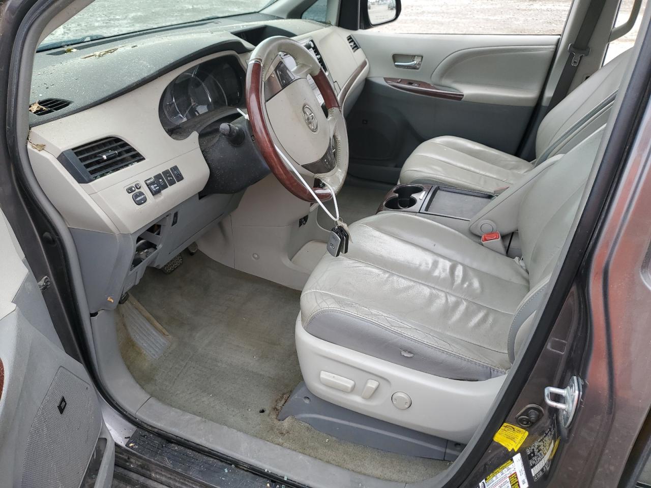 2011 Toyota Sienna Xle VIN: 5TDYK3DC1BS166482 Lot: 58481485